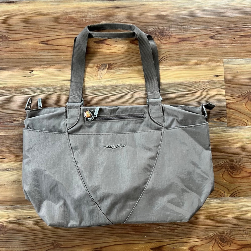 Baggallini Taupe Gray Nylon Tote Bag Yellow Lining Travel Shoulder Bag